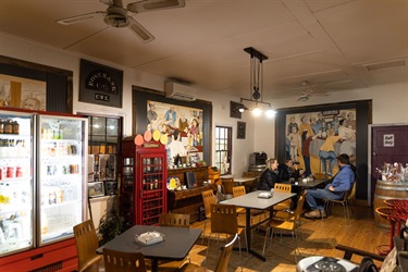 2022_Dergholm_Will-Robertson_Dergholm-Pub-3.jpg