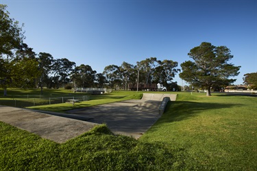 2024_Edenhope_skate-park_1_low-res.jpg