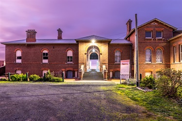 2022_Serviceton_Will-Roberston_Servicton-railway-station-6.jpg