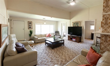 Loungeroom